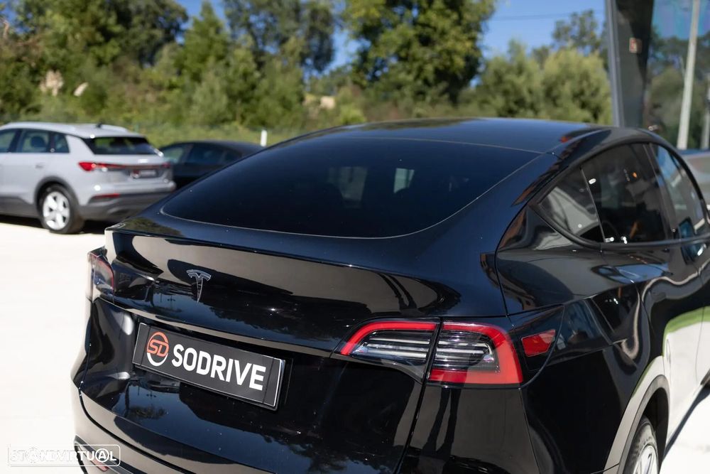 Tesla Model Y Standard - 15