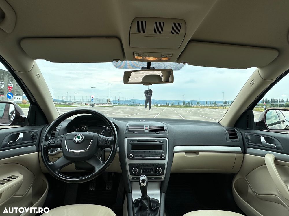 Skoda Octavia 1.6 TDI Greenline - 9