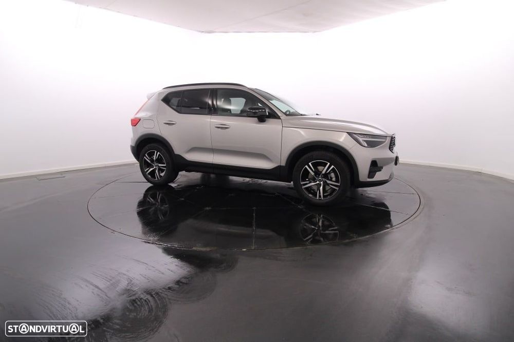 Volvo XC 40 2.0 B3 Plus Dark - 11