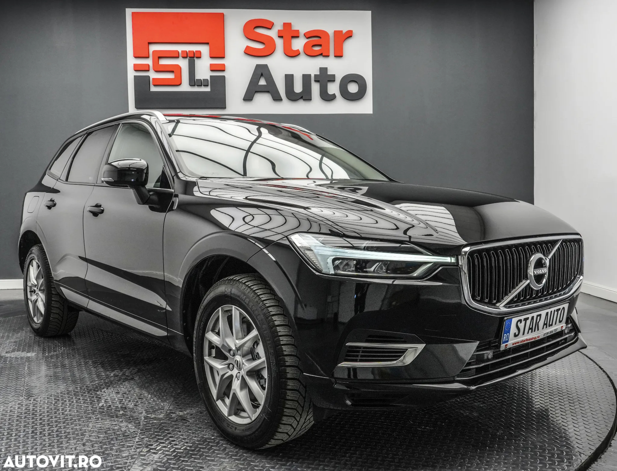 Volvo XC 60 T8 Twin Engine AWD Momentum Pro - 3