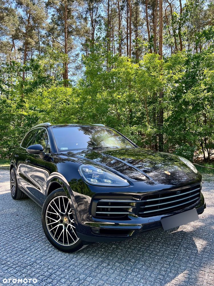 Porsche Cayenne - 1