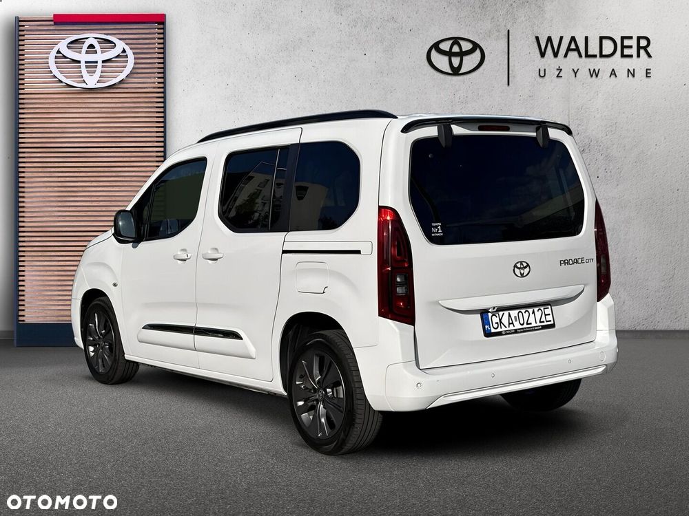 Toyota Proace City Verso 1.5 D-4D Family - 11