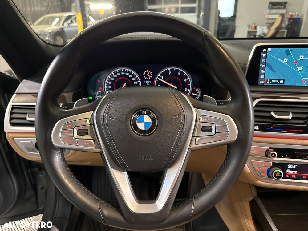 BMW Seria 7 - 18