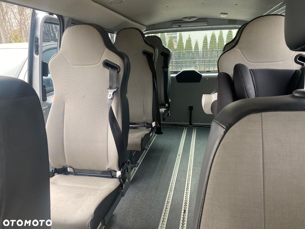 Volkswagen Transporter - 14