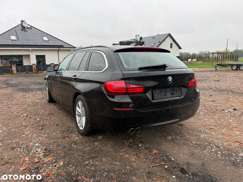 BMW Seria 5 520d xDrive - 7