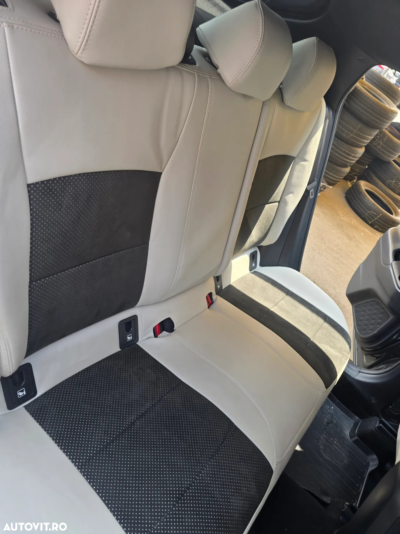 Toyota C-HR 1.8 Hybrid Team Deutschland - 15