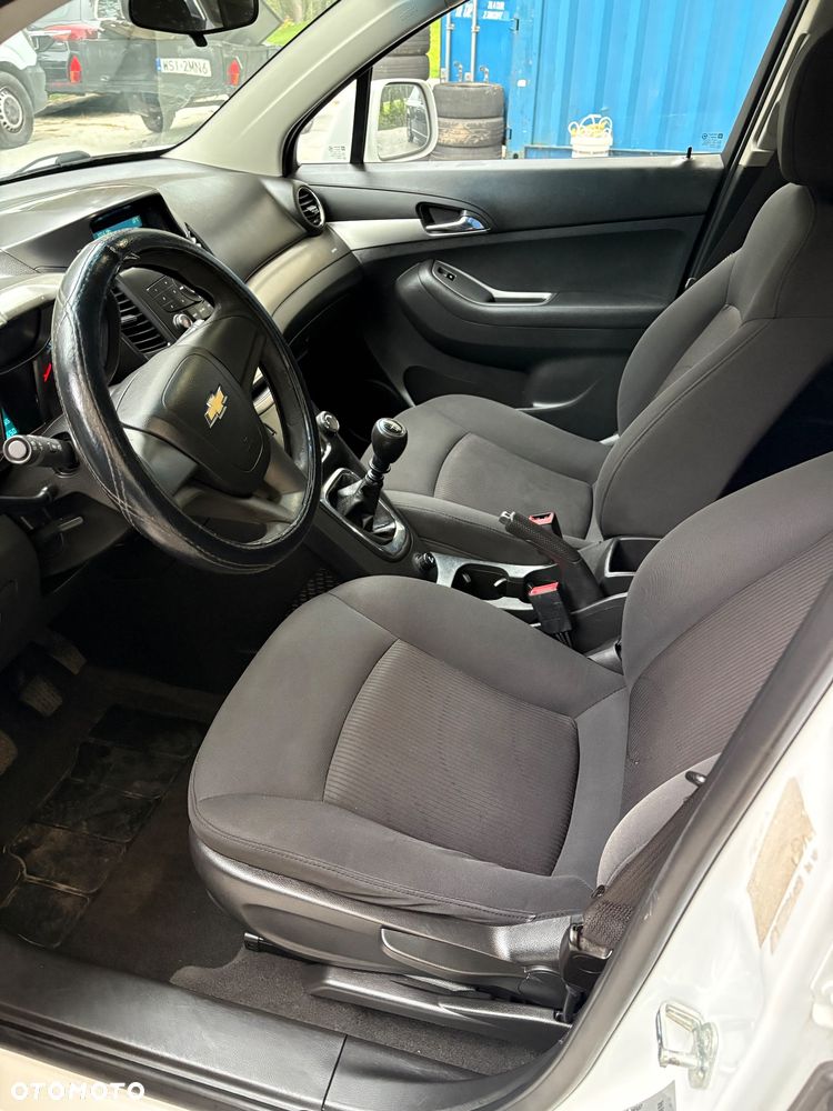Chevrolet Orlando - 12