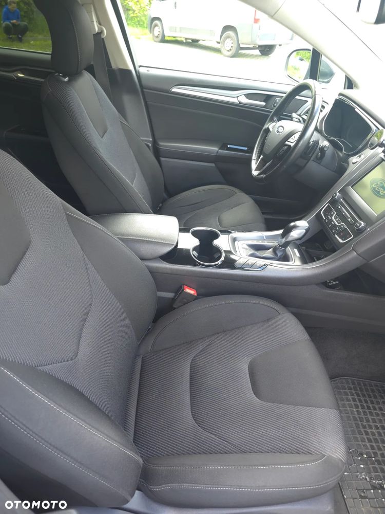 Ford Mondeo 2.0 TDCi Titanium PowerShift - 12