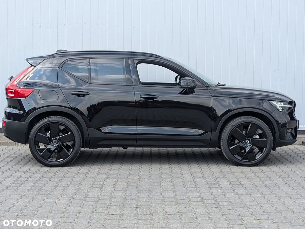 Volvo XC 40 B4 AWD Ultimate Dark - 13
