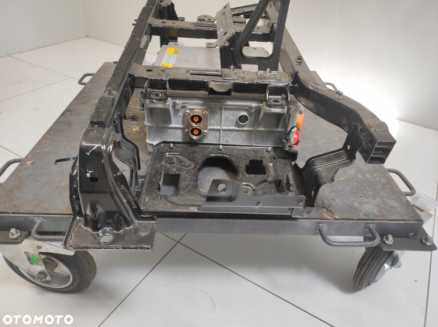 STEROWNIK KONWERTER INWERTER PRZETWORNICA NAPIĘCIA VINFAST VF9 ELEKTRYK 4X4 - 4