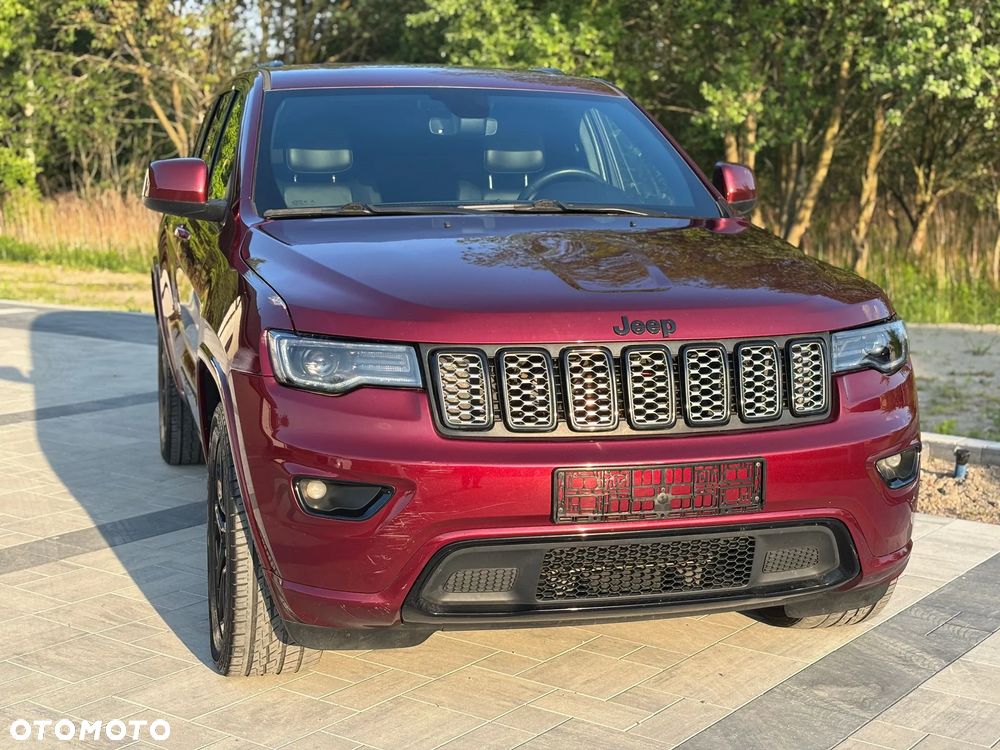 Jeep Grand Cherokee - 15