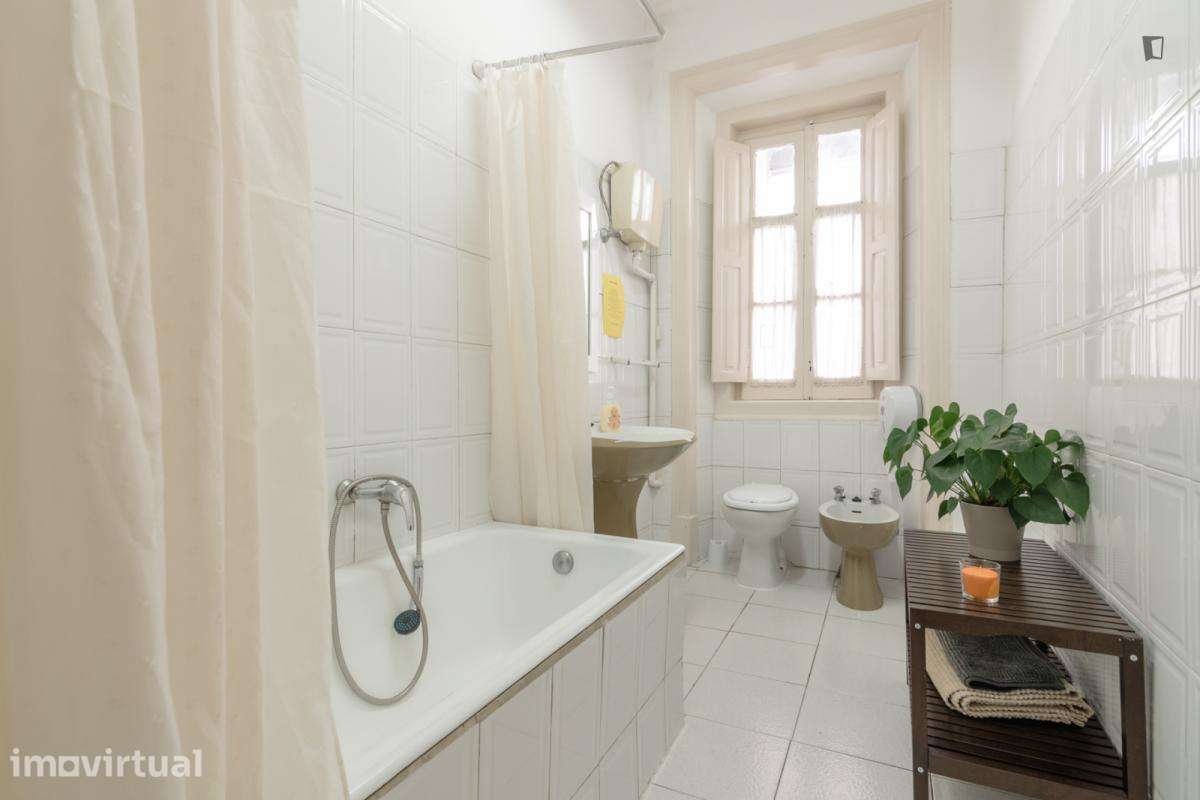 Quarto - localizado em Arroios Lisbon - Grande imagem: 5/17