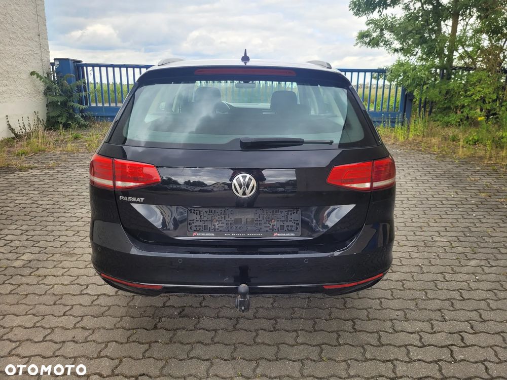 Volkswagen Passat 2.0 TDI SCR DSG Comfortline - 18
