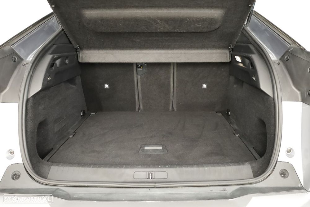 Peugeot 3008 1.2 Hybrid Allure e-DCS6 - 22