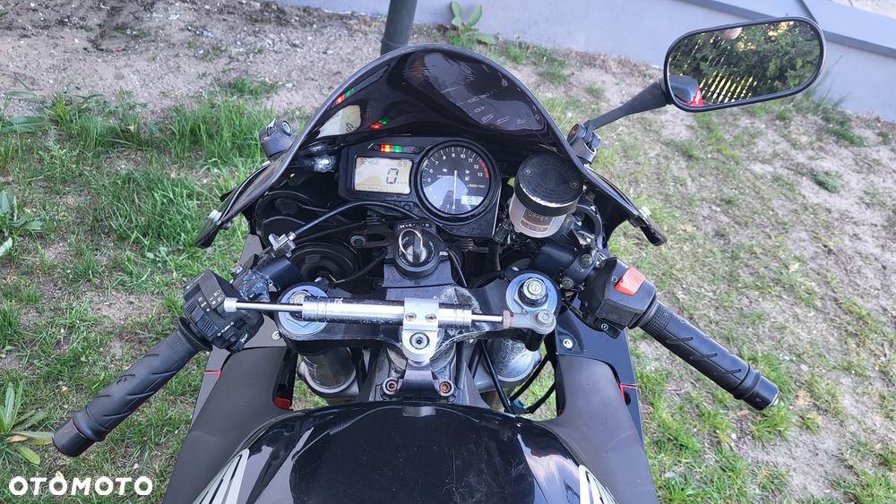 Honda CBR - 9