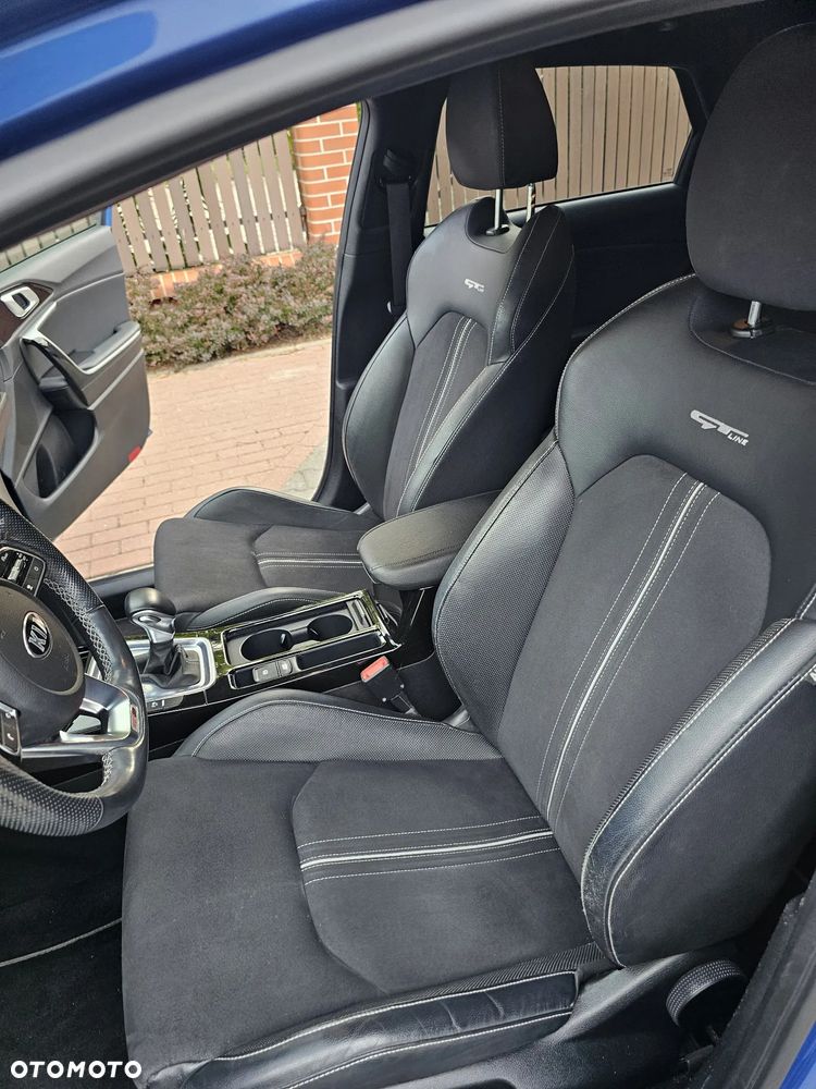 Kia ProCeed - 15