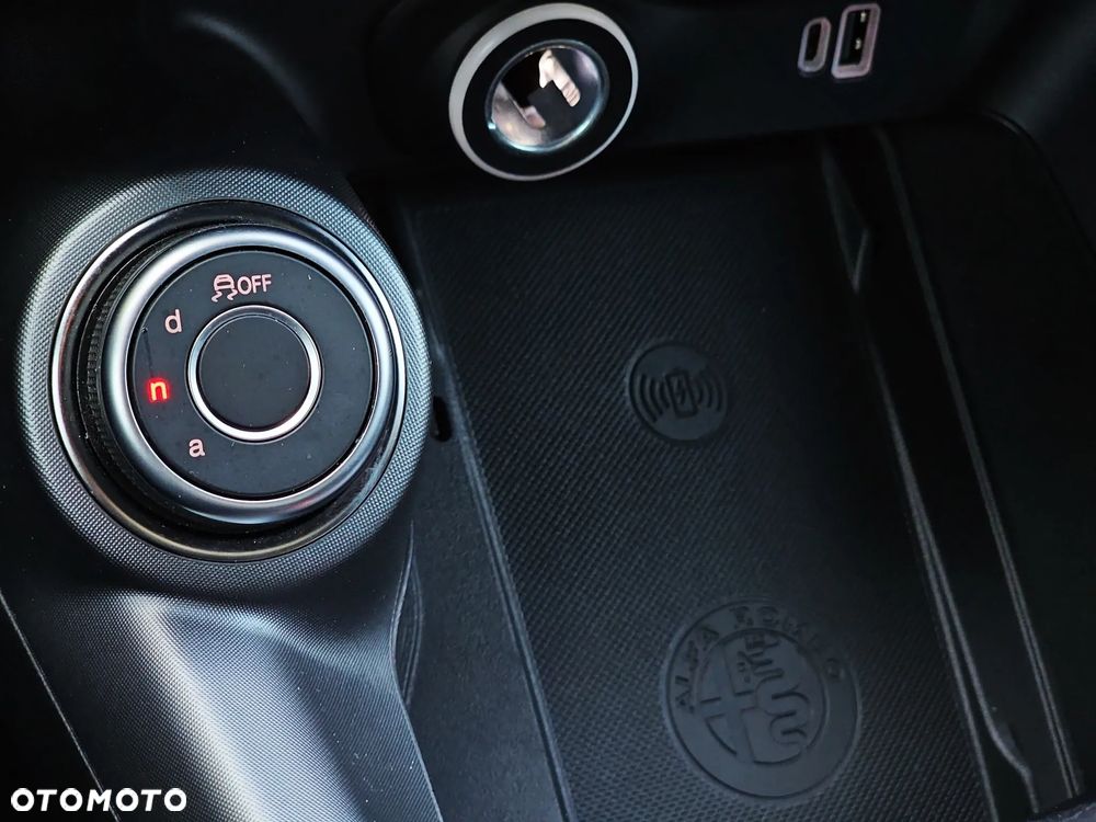 Alfa Romeo Tonale 1.5 T4 GSE mHEV Sprint DCT - 30