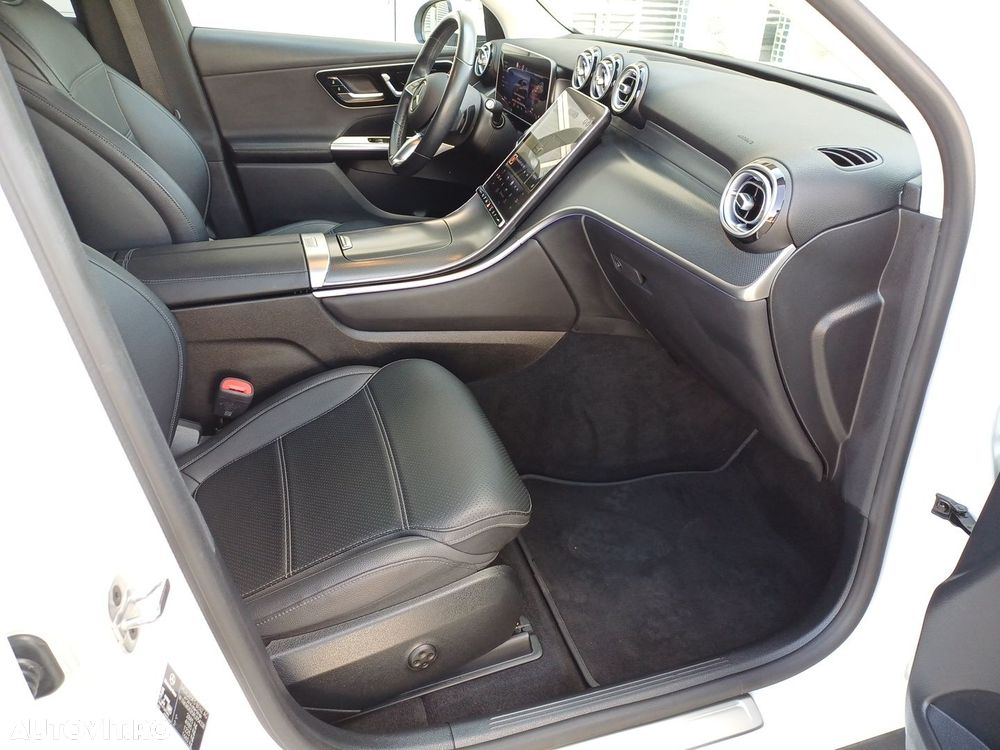 Mercedes-Benz GLC 300 e 4MATIC PHEV - 13