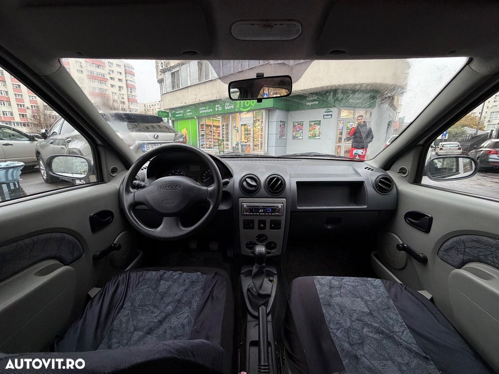 Dacia Logan 1.4 MPI Ambiance - 12