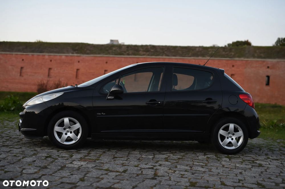 Peugeot 207 - 2