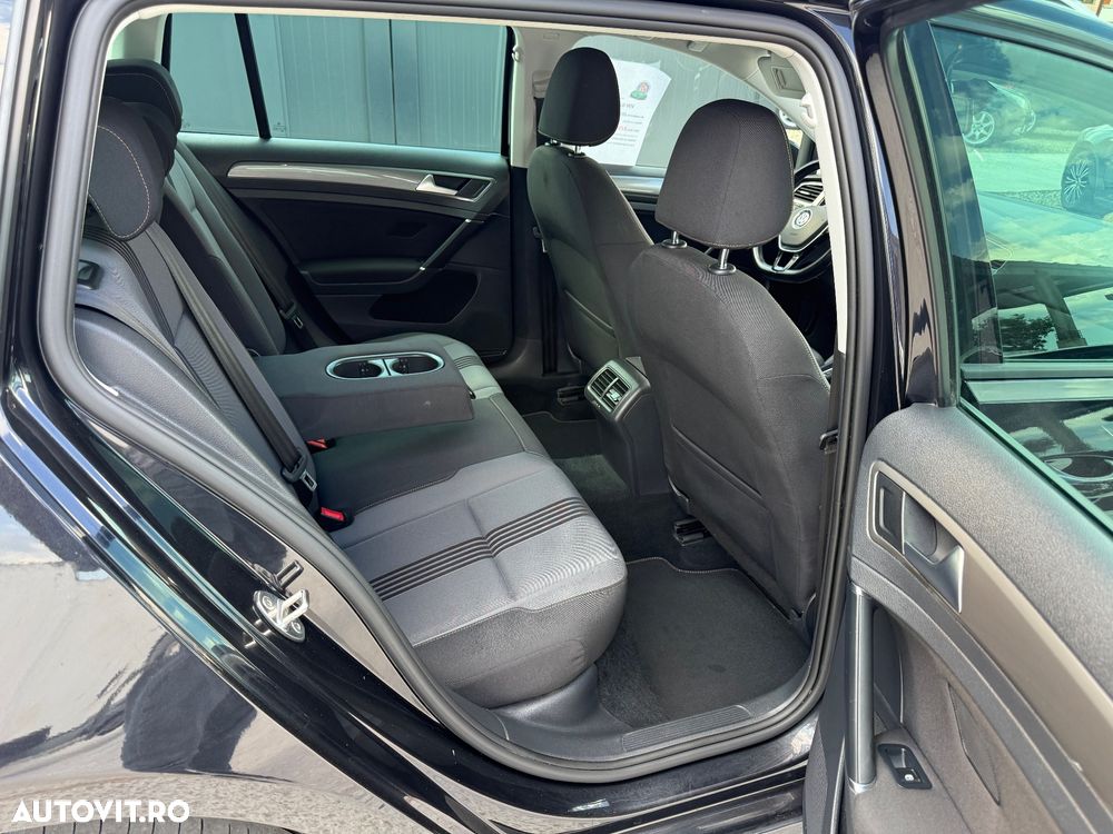 Volkswagen Golf 1.6 TDI Highline - 7