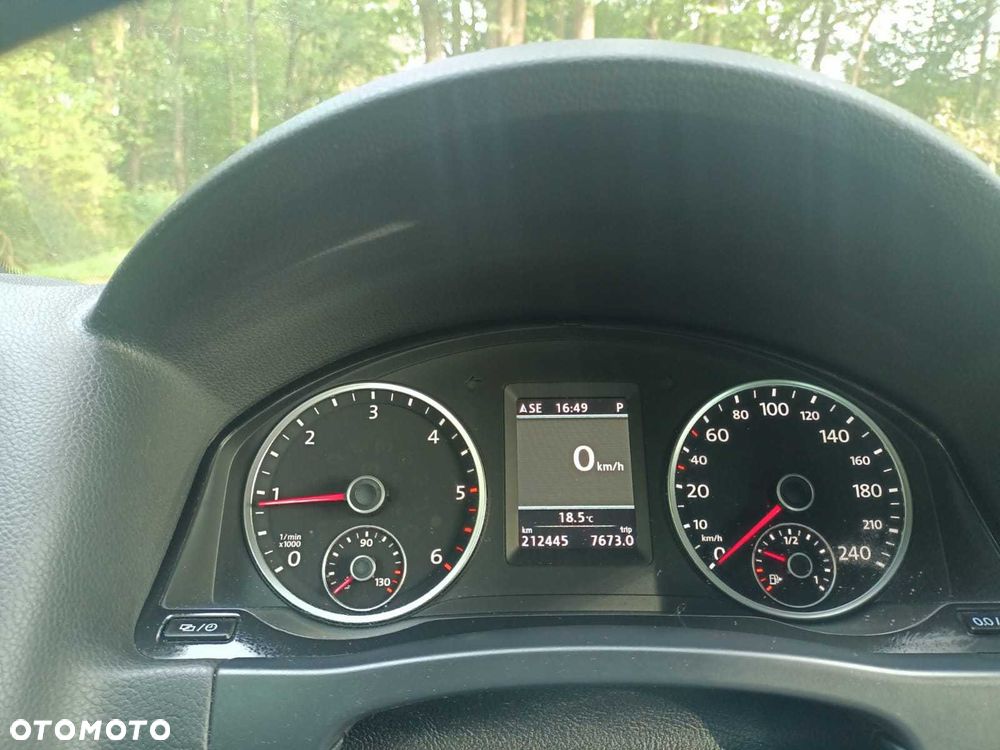 Volkswagen Tiguan - 4