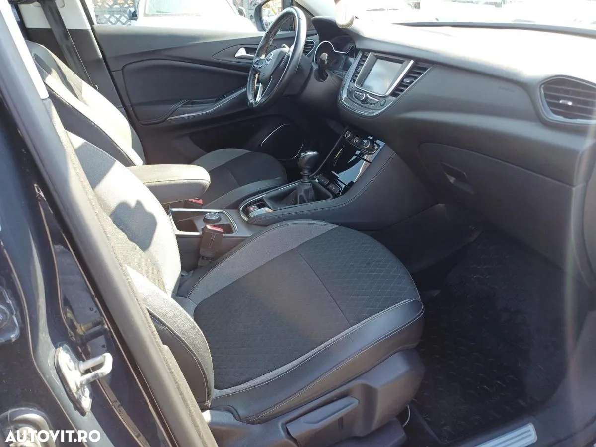 Opel Grandland X - 8