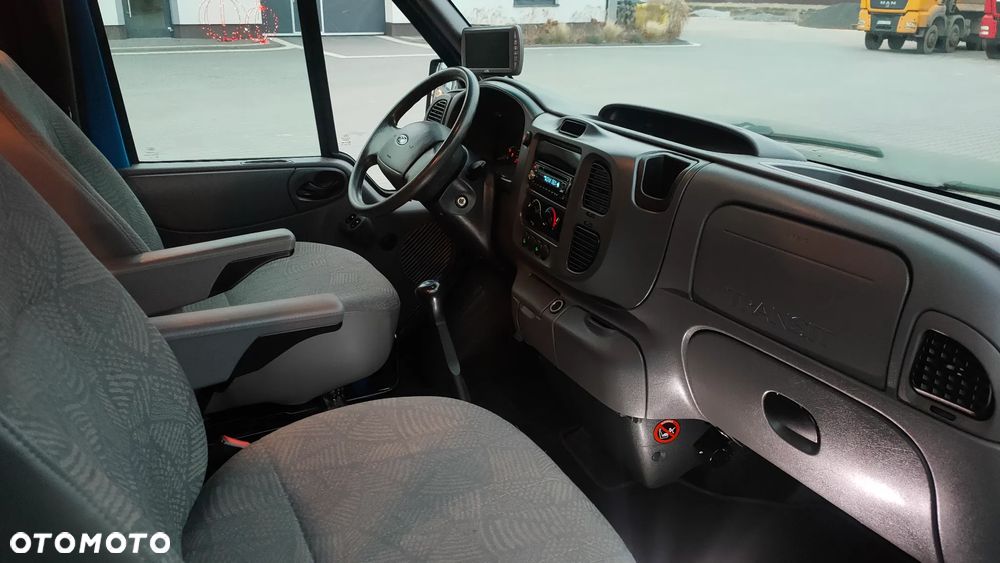 Ford Transit - 23