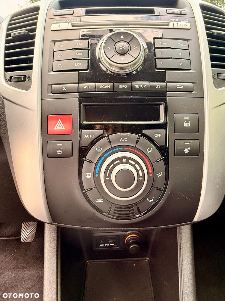 Kia Venga 1.4 S - 32