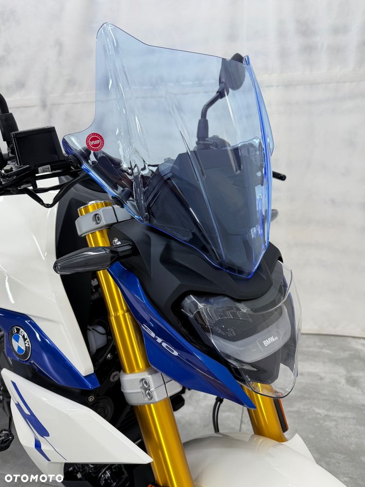 BMW G - 12