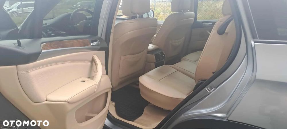 BMW X5 - 12
