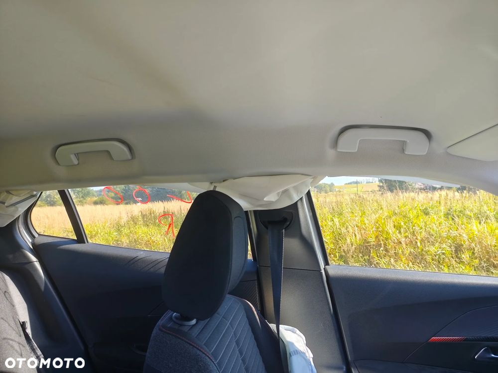 Peugeot 2008 - 11