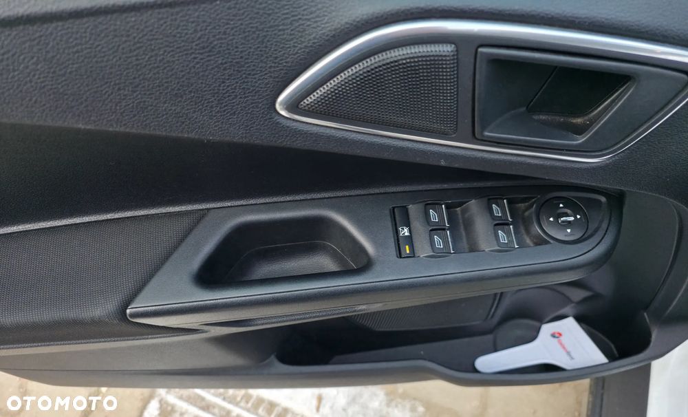 Ford B-MAX 1.0 EcoBoost SYNC Edition - 32