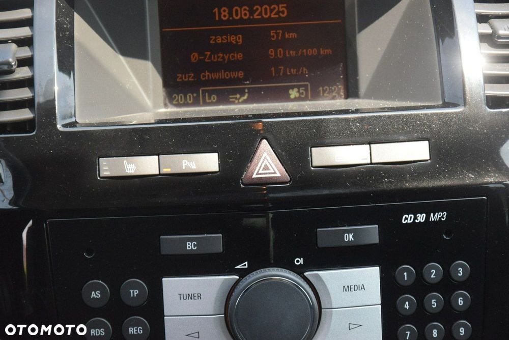 Opel Zafira 1.6 ECOFLEX Family Plus - 24