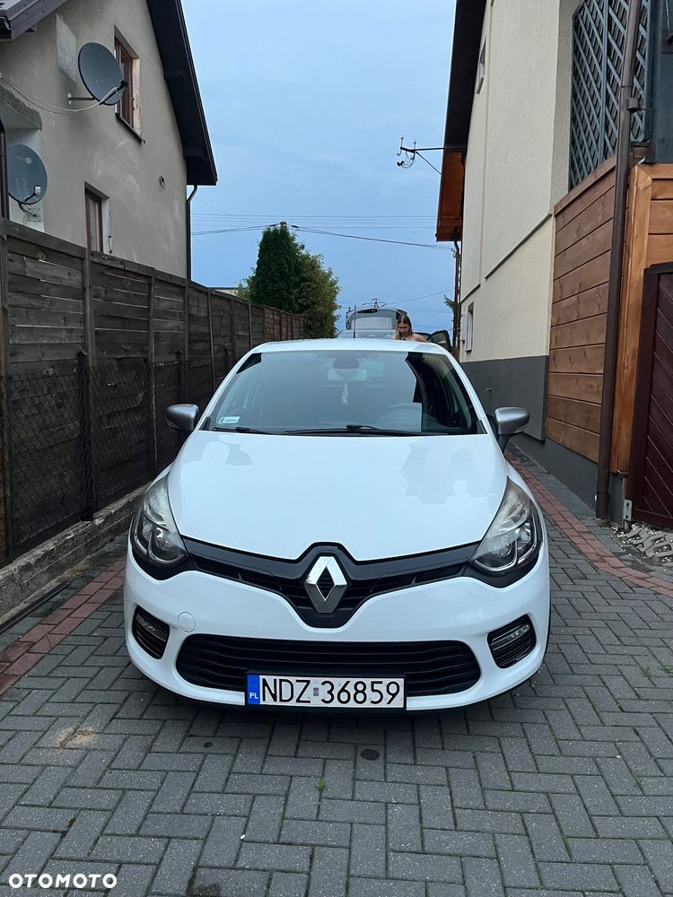 Renault Clio 2013 photo 2