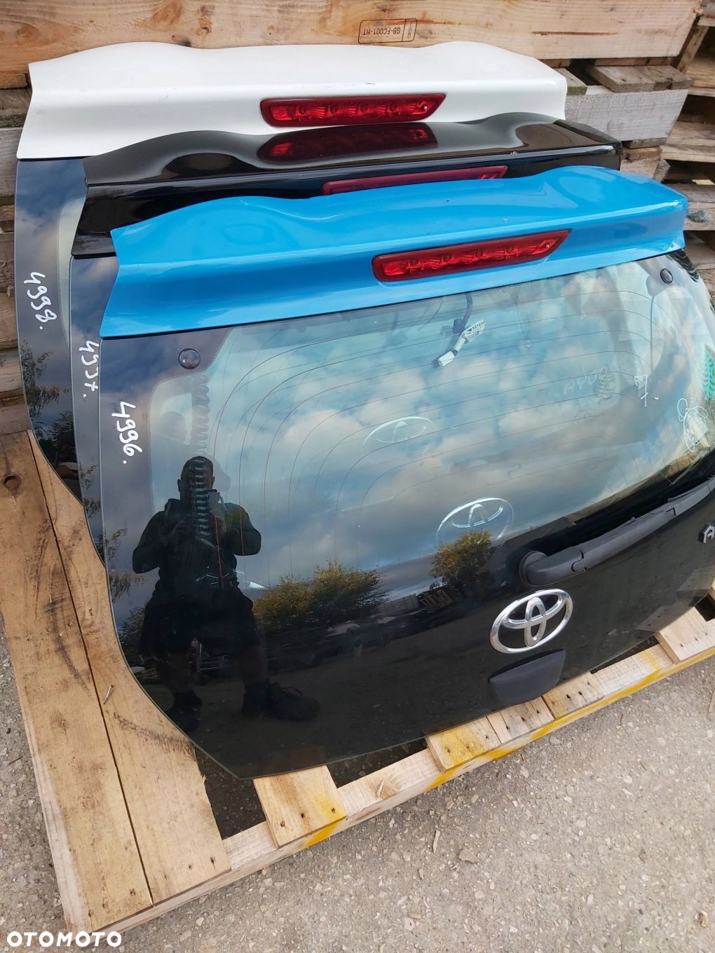 Toyota AYGO II klapa tył bagażnika szyba tylna - 2