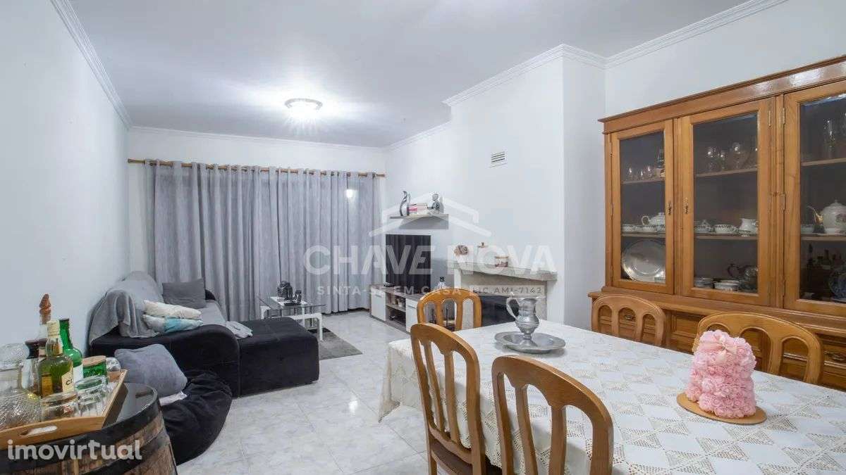 Apartamento T2 com 100m² e boas acessibilidades GRJ/00174/CO - Grande imagem: 5/12