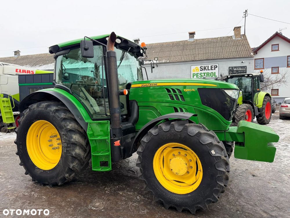 John Deere 6140R - 6