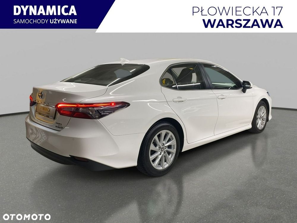 Toyota Camry - 7