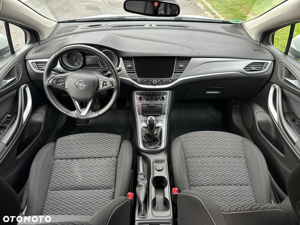 Opel Astra 1.6 D (CDTI) Sports Tourer Selection - 29