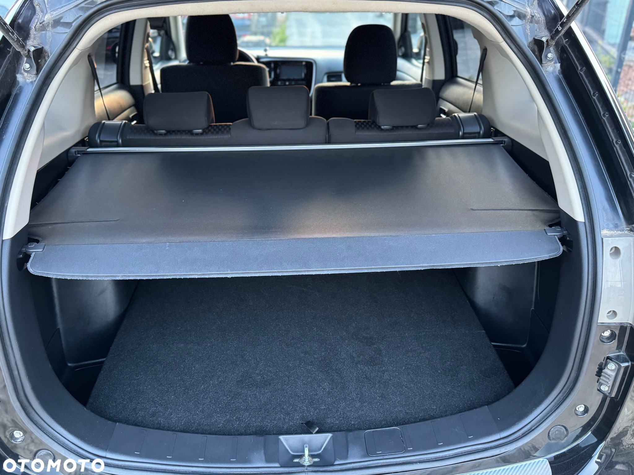 Mitsubishi Outlander 2.0 Intense 2WD - 14