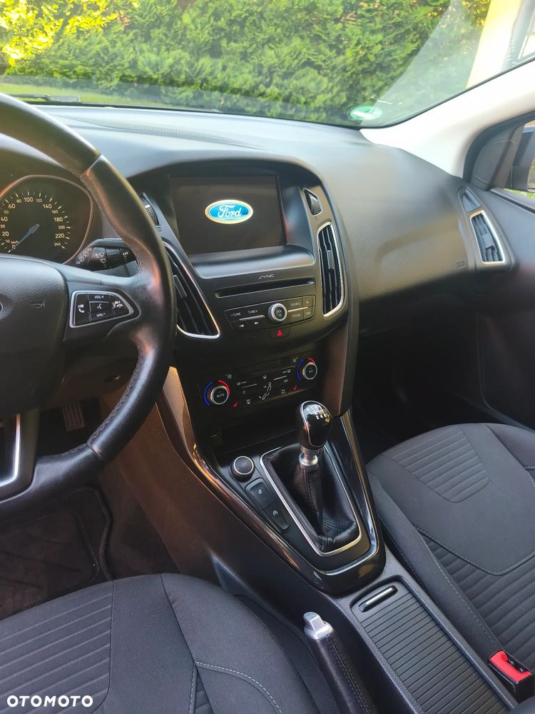 Ford Focus 1.0 EcoBoost Connected - 10