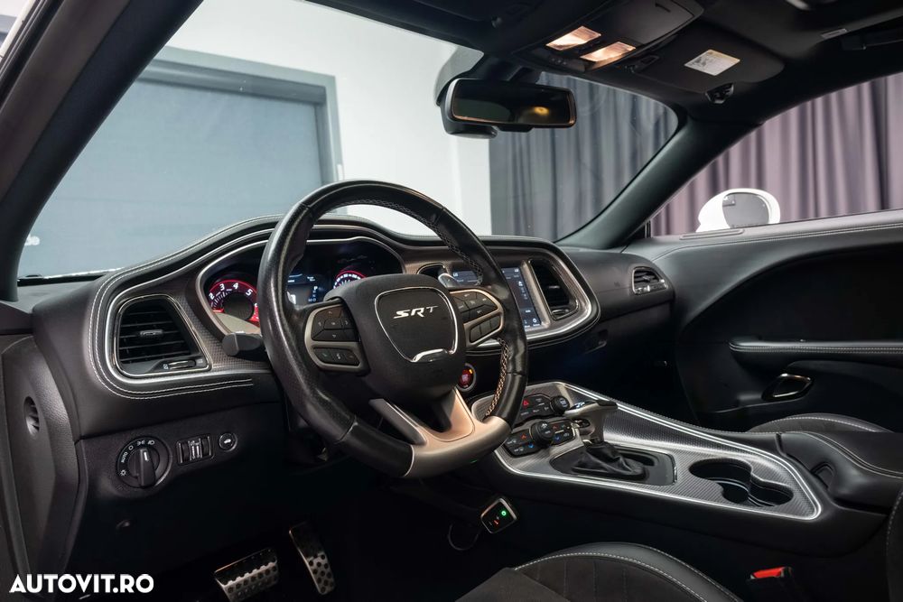 Dodge Challenger Automatik SRT Hellcat - 25