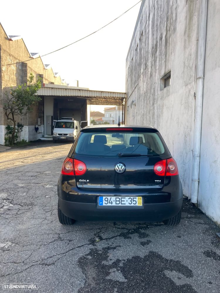 VW Golf 1.9 TDi Confortline DSG - 6