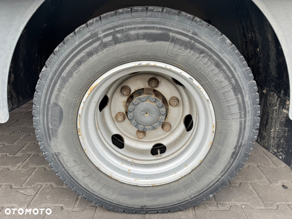 Komplet kół prowadzących, napędowych, felga, opona Pirelli 215/75 R17,5