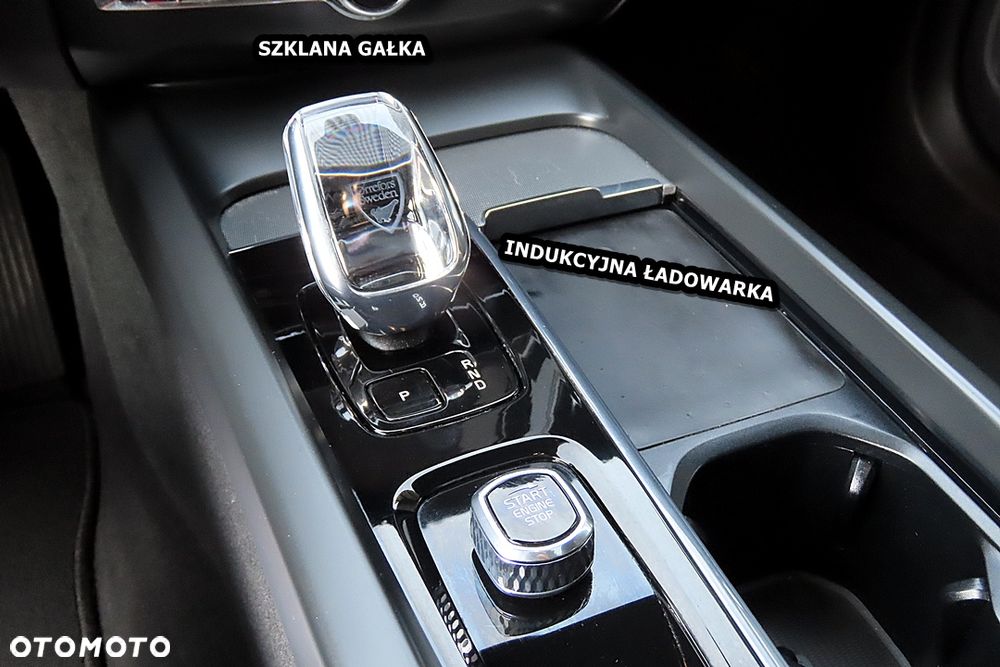 Volvo XC 60 B5 B AWD Ultimate Black Edition - 28