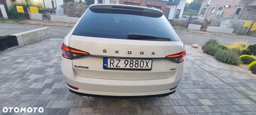 Skoda Superb 2.0 TDI 4x4 Sportline DSG - 5