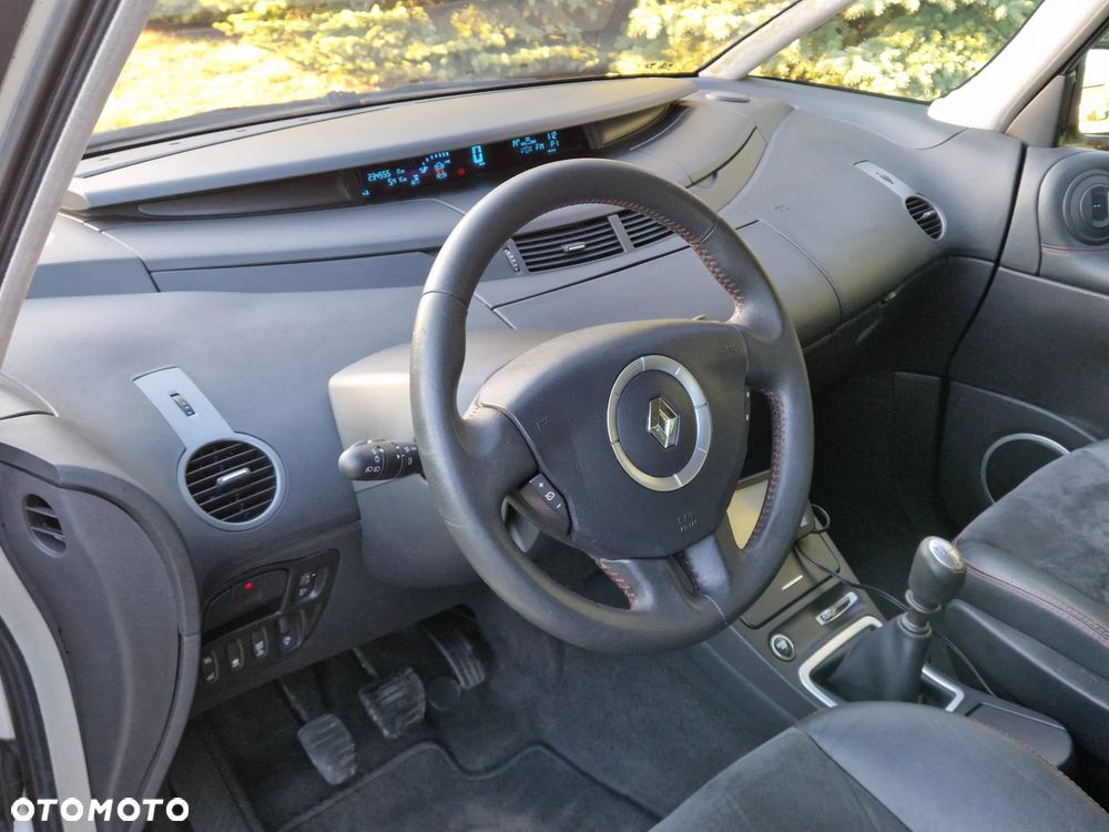 Renault Espace 2.0 Authentique - 10