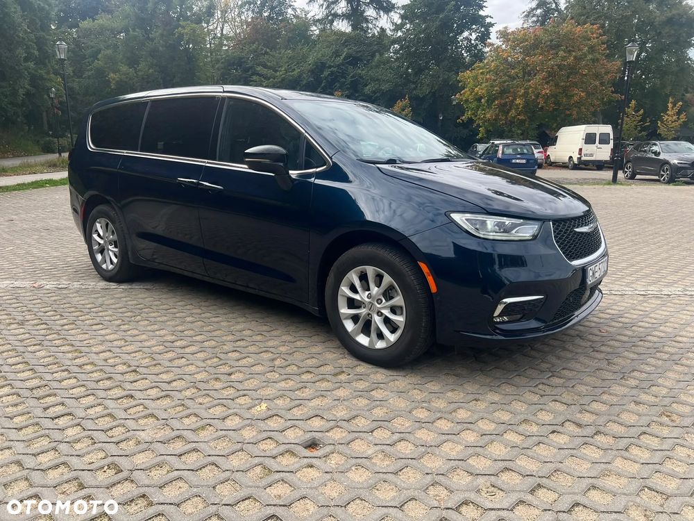 Chrysler Pacifica - 15