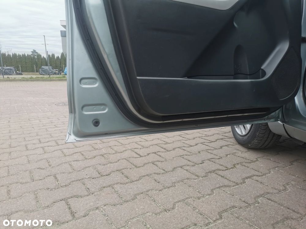 Toyota Yaris 1.4 D-4D Terra A/C - 15